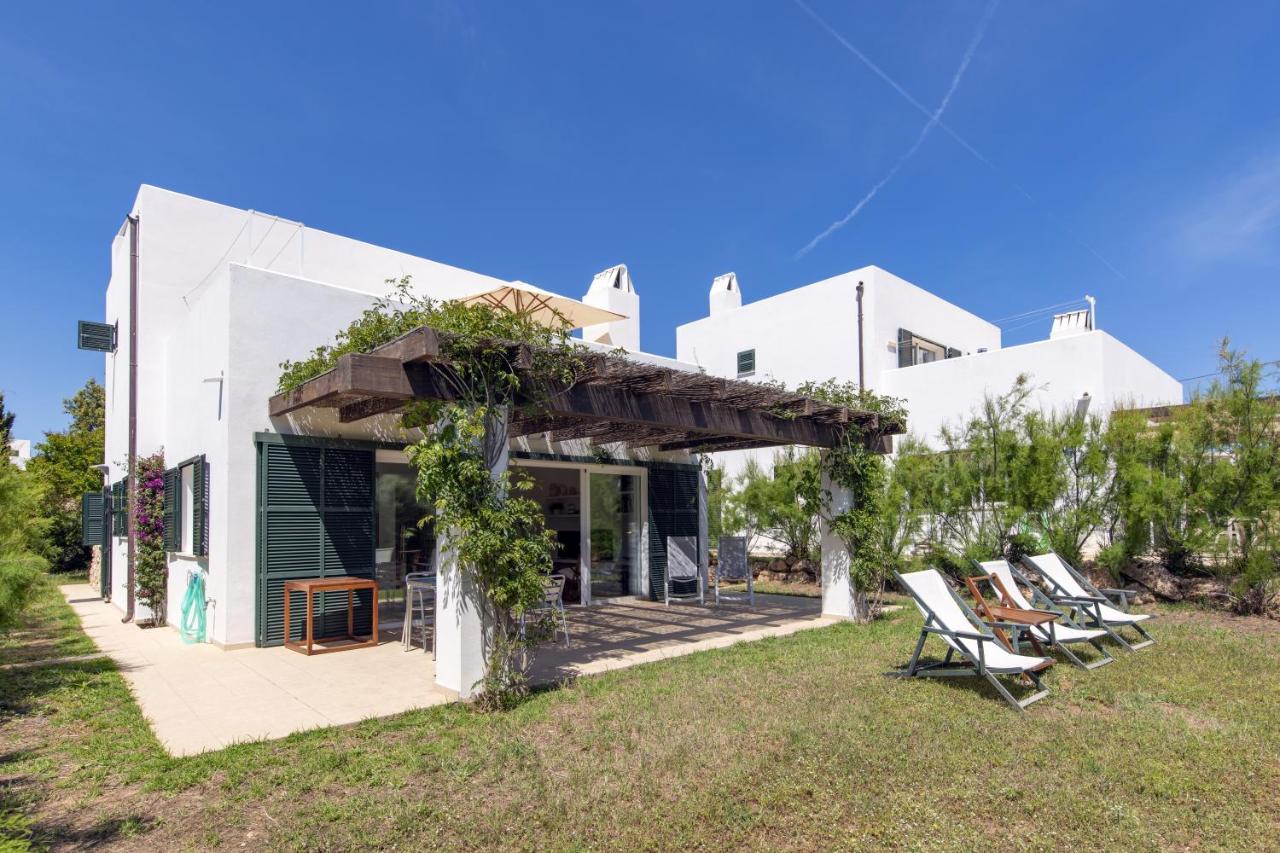 Biniancolla Iris Villa Exterior photo